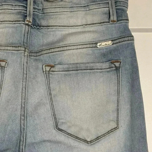 KanCan Signature Jeans Womens Size 28 High Rise Flare Light Wash Raw Hem - Picture 8 of 10